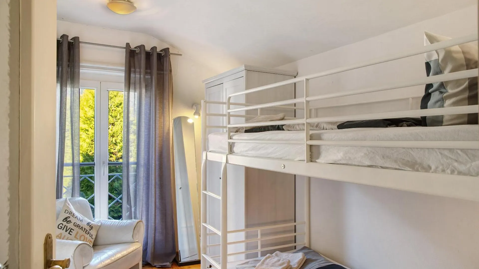 Alpen Lodge Garmisch-Partenkirchen Holiday home